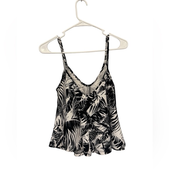 Tops - Black & White Palm-Print Spaghetti Strap Tank Top